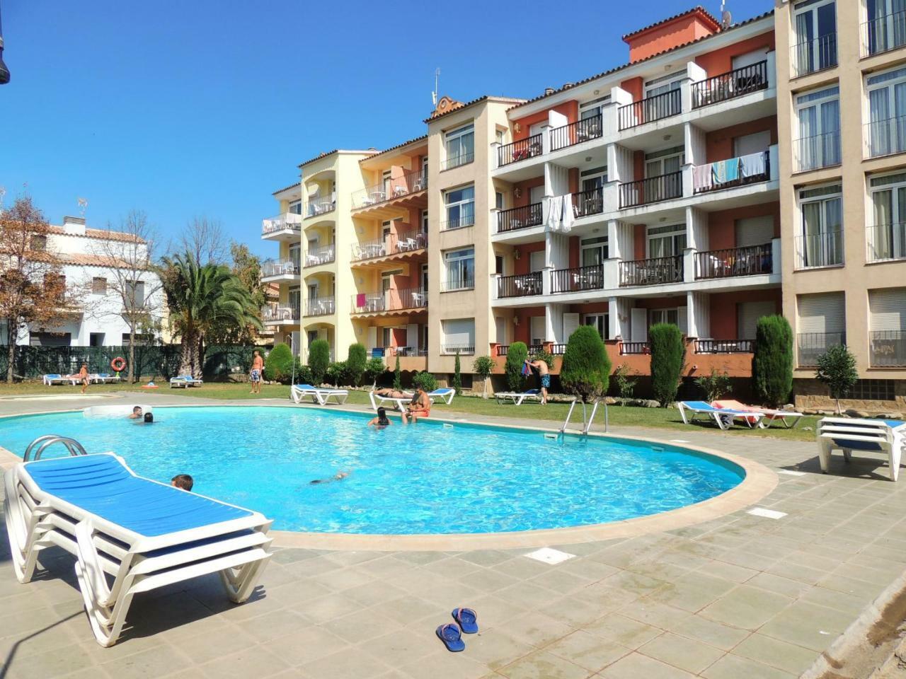 Gran Reserva Flores 23 - Barneda Apartment Empuriabrava Exterior photo