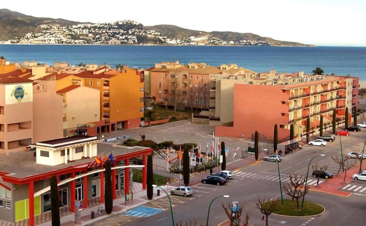 Gran Reserva Flores 23 - Barneda Apartment Empuriabrava Exterior photo